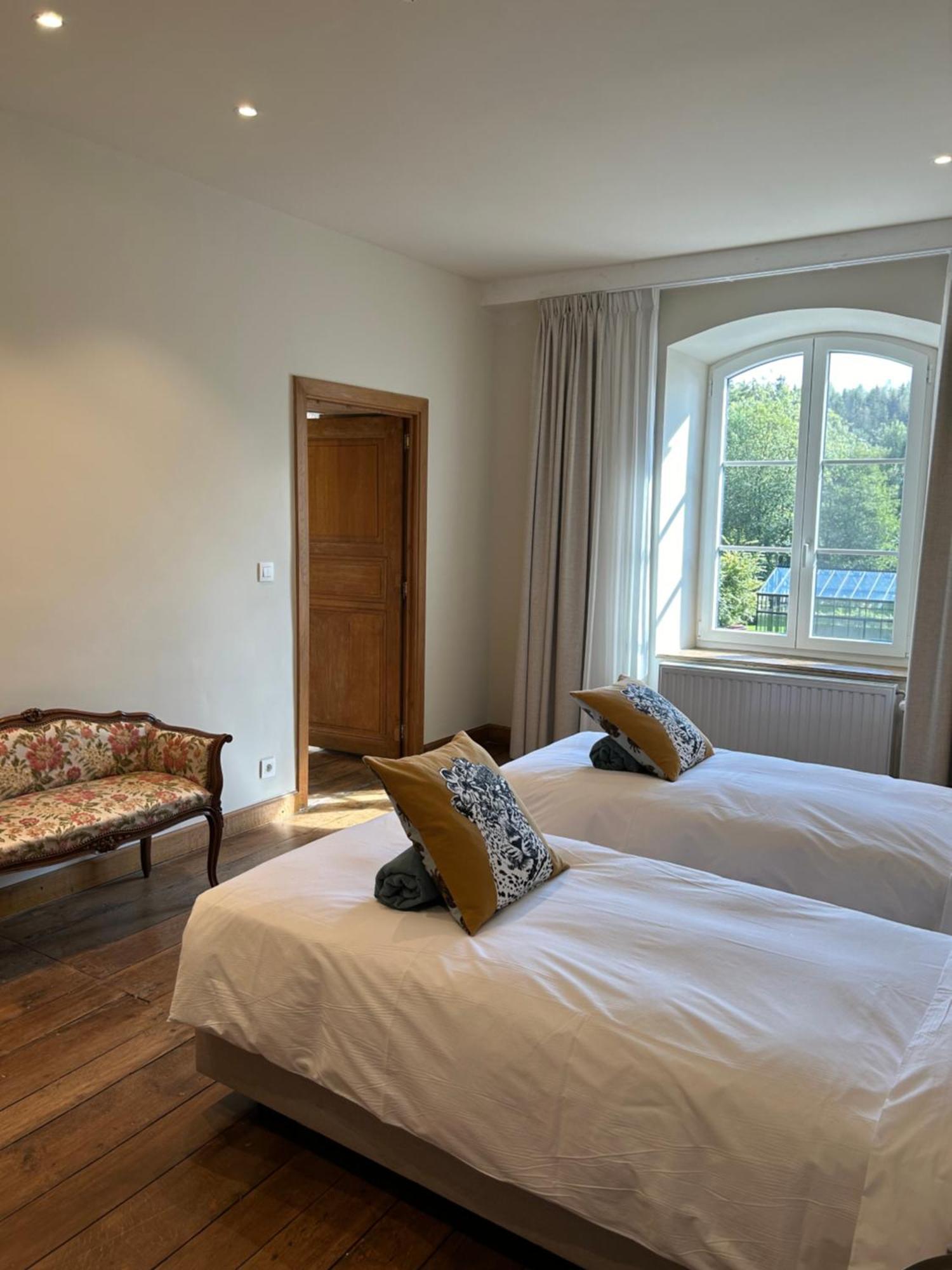 Chateau Du Pont D'Oye Habay-la-Neuve Экстерьер фото